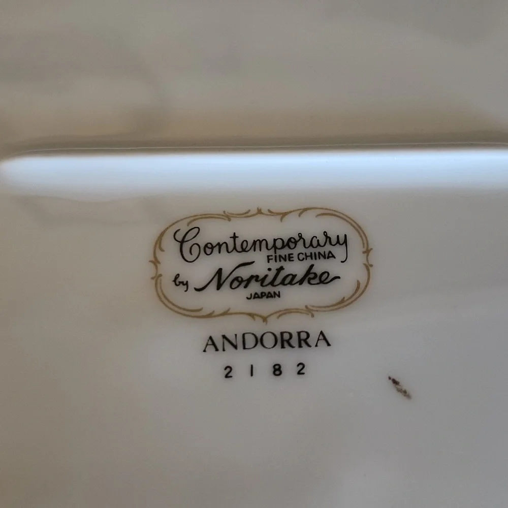 Noritake Andorra 2182 Elegant Floral Oval Platter